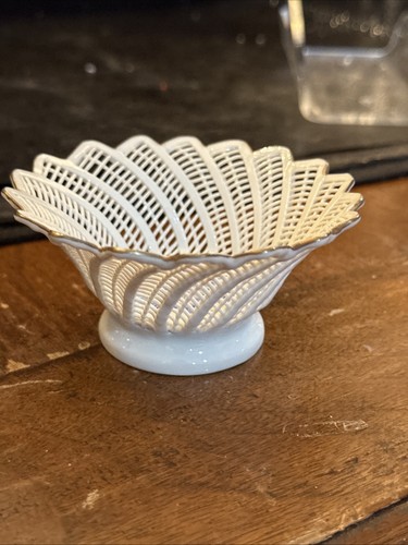 klausenburg Porcelain Small Reticulated Floral Center Bowl 2x4 In - Picture 3 of 7