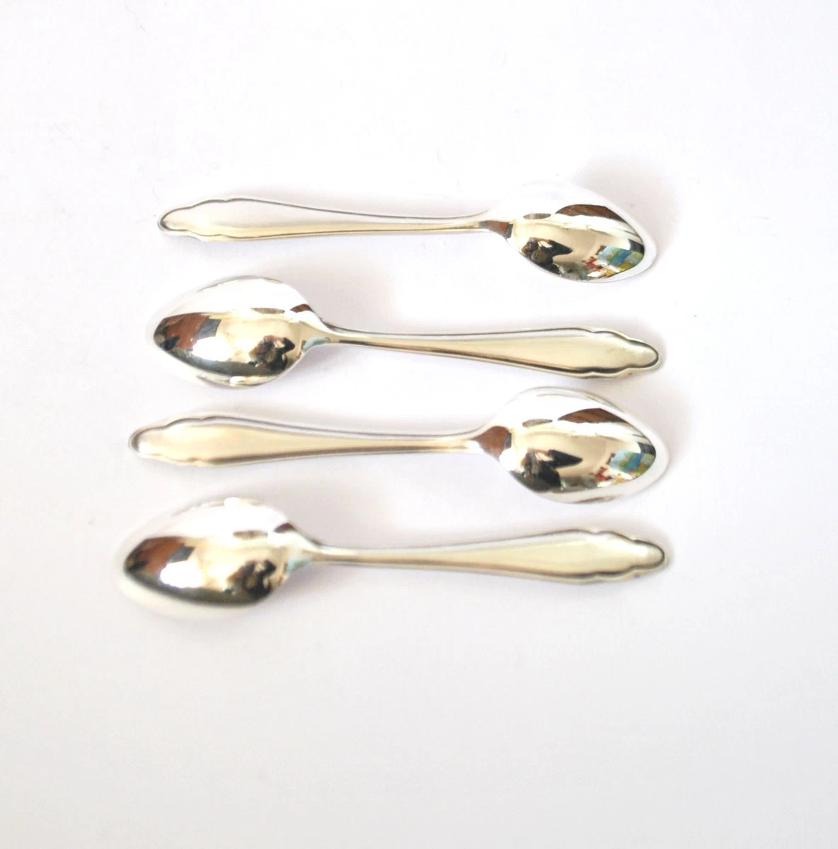 DEETJEN Lot 4 cuillères à moka café en métal argenté DESIGN Moderniste
