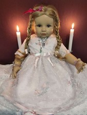 Haunted Doll, positiv -  Lichtwesen,  Liora