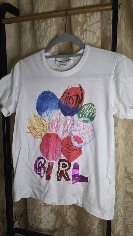 Comme Des Garcons Girls Tee Shirt Small Graphic Short Sleeves White Crew Neck