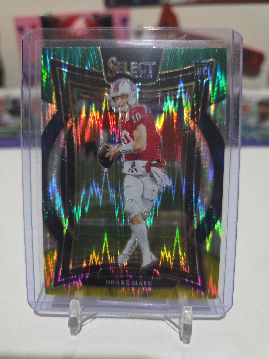 2024 Select Drake Maye Rookie Green & Yellow Prizm Shock Concourse Level RC #27