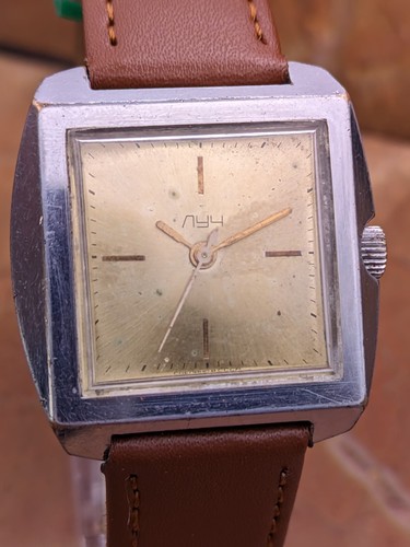 Vintage Rare Watch Luch 2209 Square USSR Mechanical - Picture 11 of 13