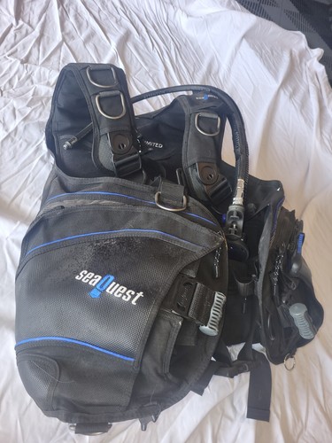 Sea Quest scuba Pro BCD, attached dive knife, vest size Large, good condition - Picture 3 of 6