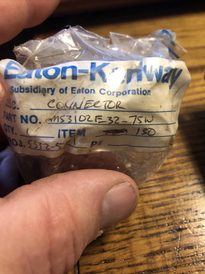 Eaton 35 PIN Circular FEMALE Connector Receptacle Outlet Part New Fast Free Ship - Image 2 of 4