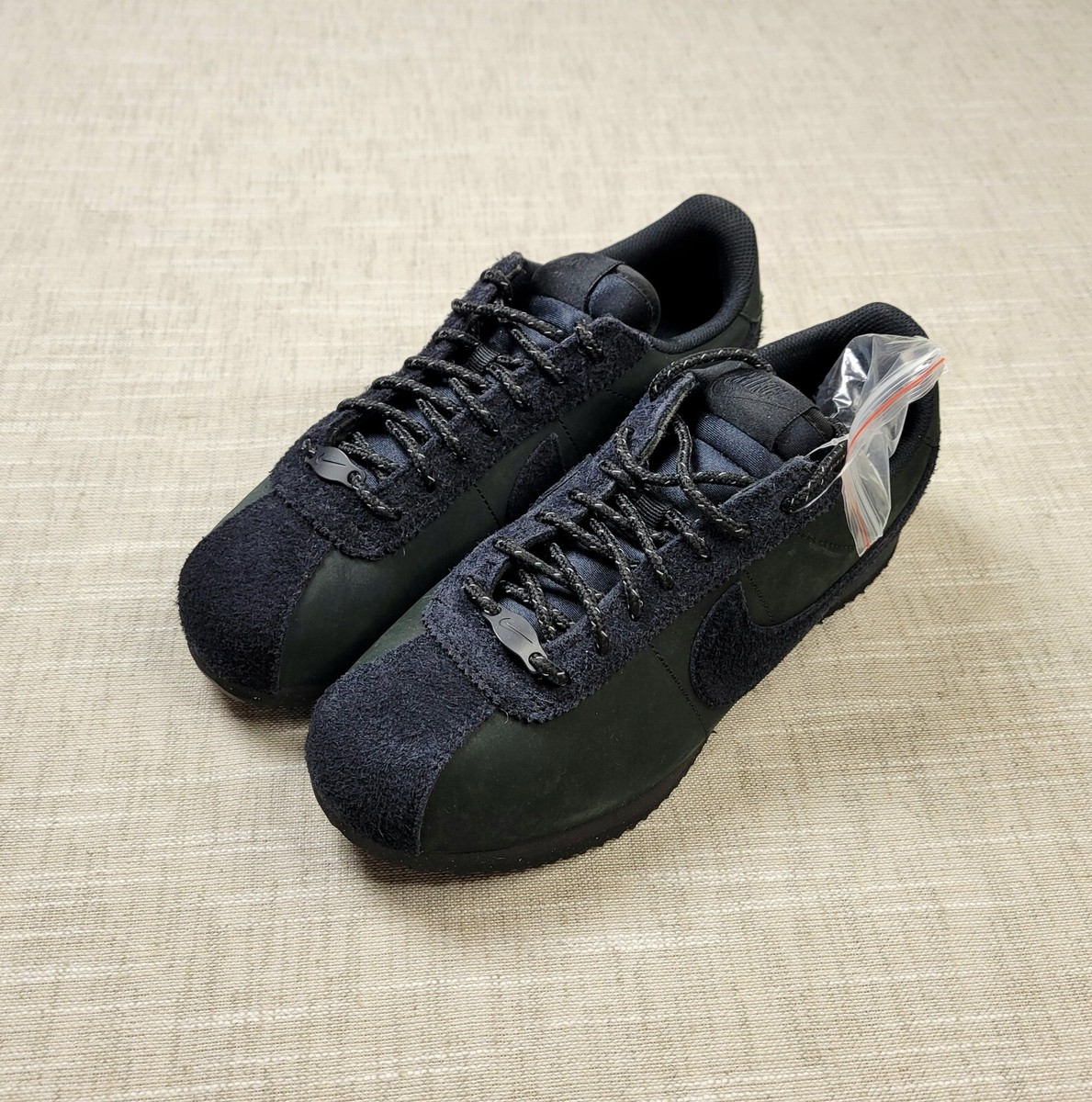 NIKE Cortez Premium Sneakers Womens Mens Black Suede 2023