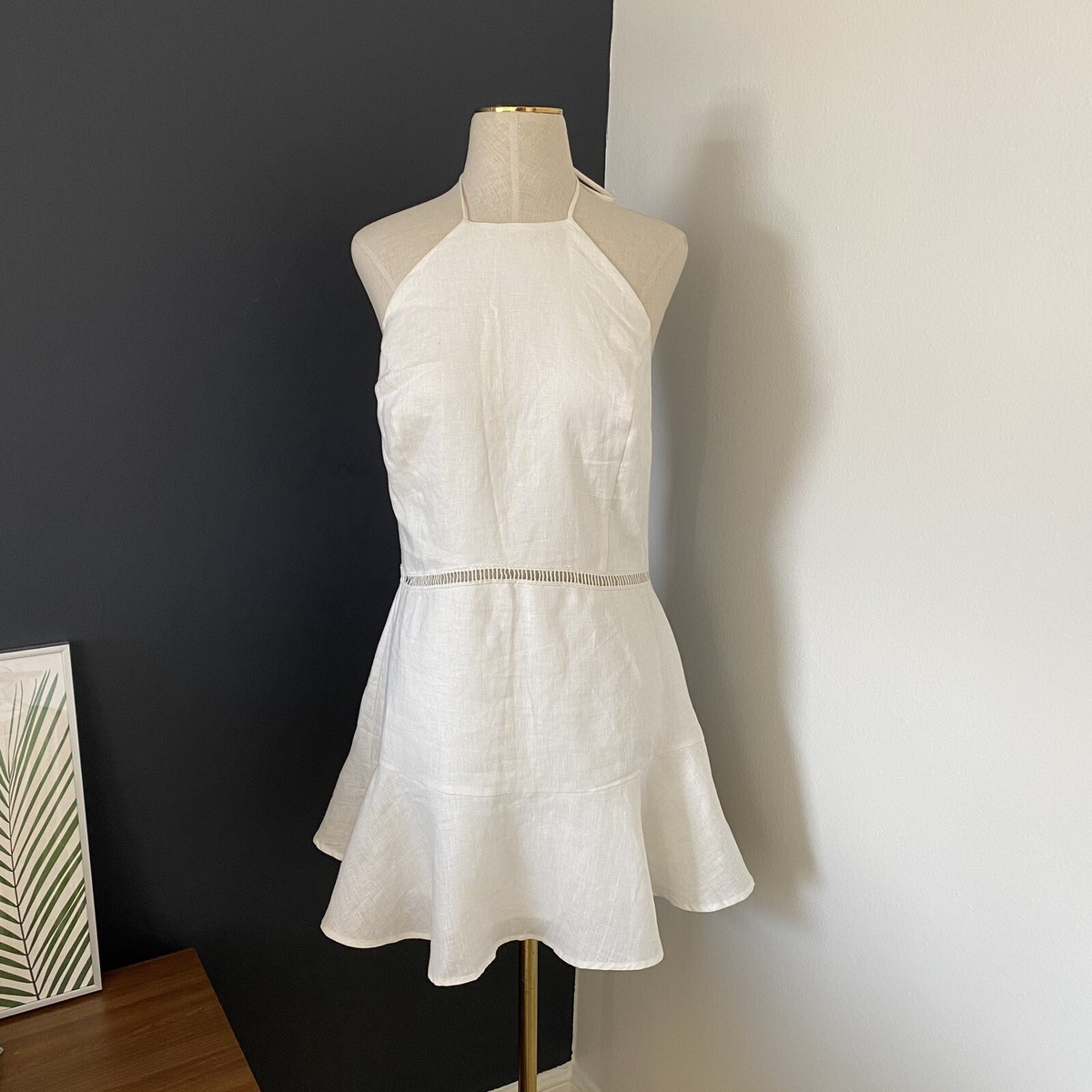 karina linen dress Never found a LWD I didn't love.. Zara white linen dress REF. 7385/147  Linking similars! Nunca encontrei um vestidinho branco que no amei! #lwd  #ootn @shop.ltk http://liketk.it/3lOTX