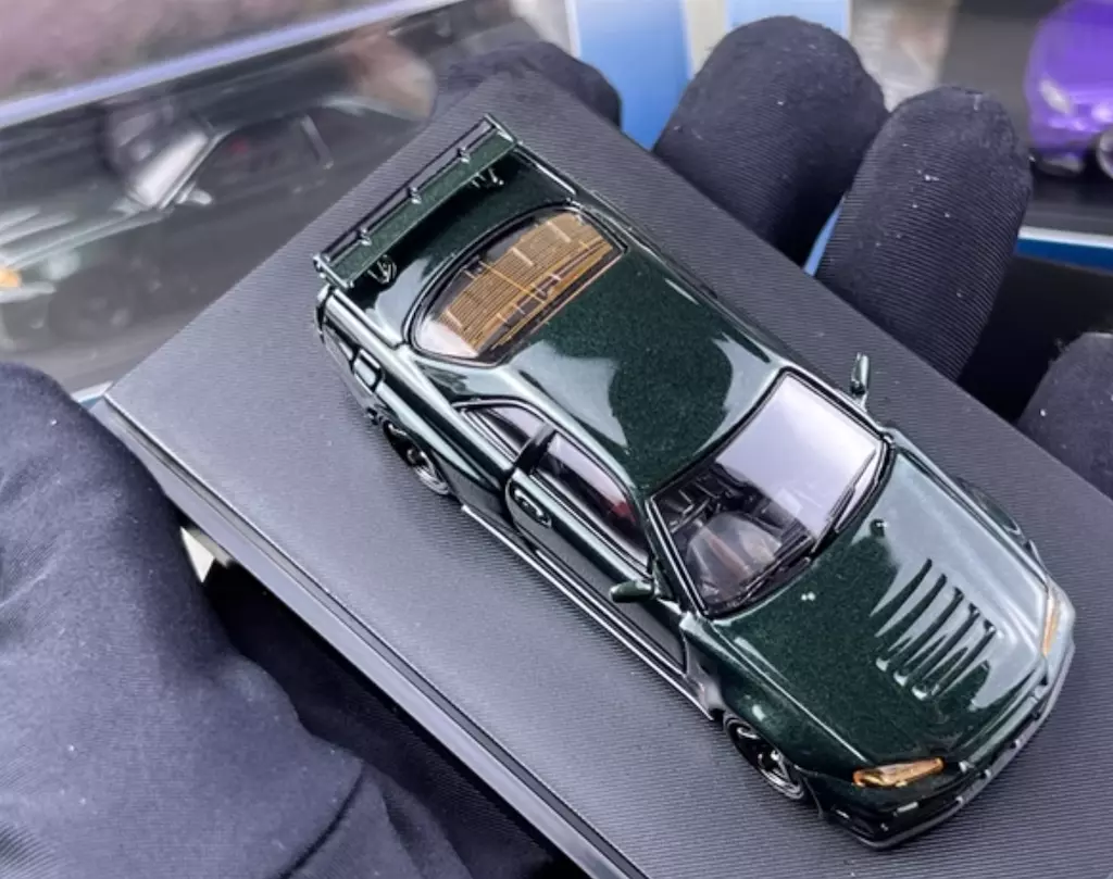 Fuji 1:64 Green Skyline GTR R34 Nismo ZTune Sport Model