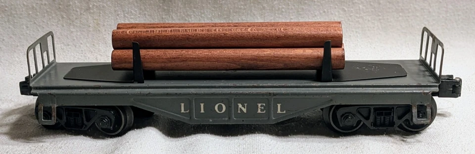 Lionel 6111 Post War O Gauge Flat Car w/Log Load - RTR - Image 4 of 4