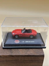 Model Power Minis 1:87 BMW Z8 Cabrio Red Convertible