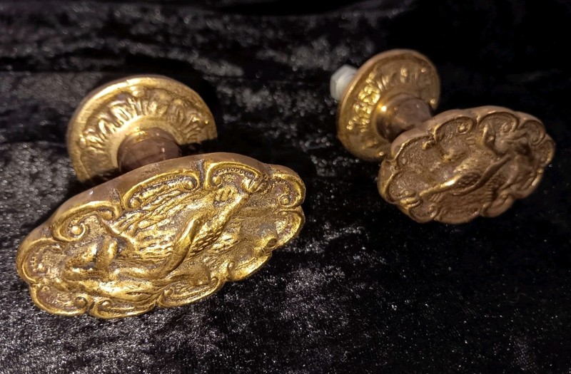 Heavy Metal Antique-Brass Restoration Hardware Furniture Cabinet Door Knob Pull