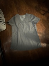 FIGS Technical Collection One-Pocket V-Neck Scrub Top Grey Size Small