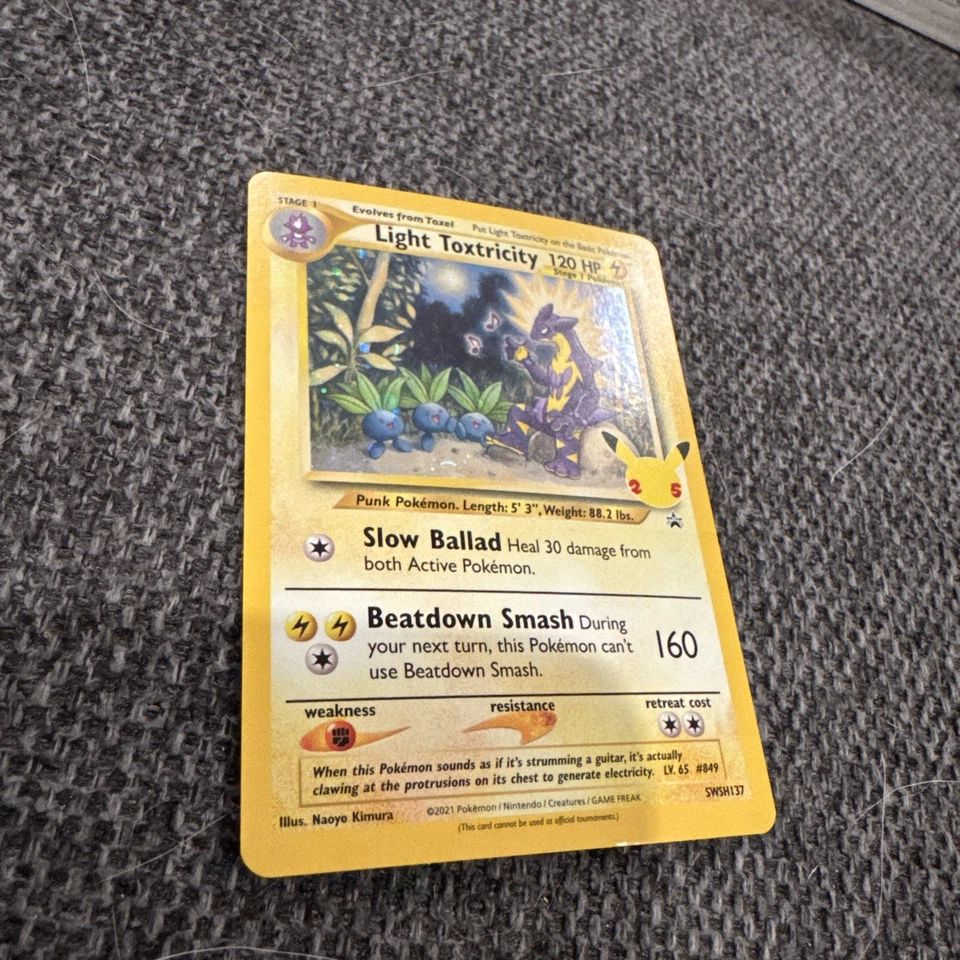 Light Toxtricity SWSH137 SWSH: Sword & Shield Promo Cards Holo - Image 4 of 4