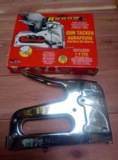 VINTAGE NOS - ARROW T-25 STAPLE GUN TACKER ELECTRICIANS CABLE WIRE FITS TO 6mm