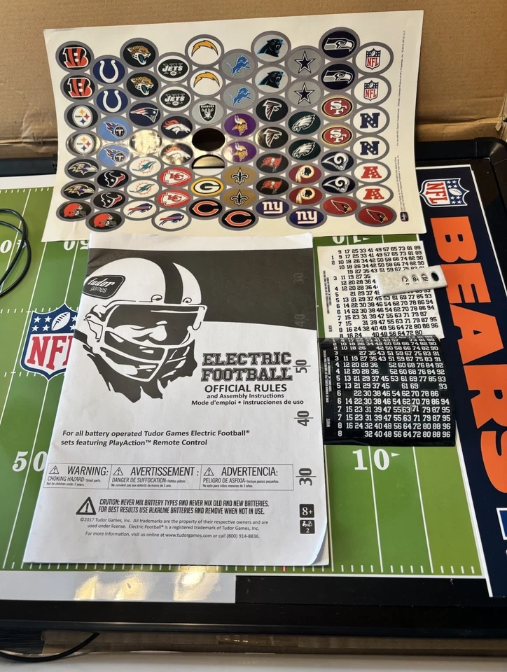 Tudor Chicago Bears NFL Deluxe Campo de Fútbol Eléctrico y Pegatinas Juego ¡Funciona! Foto 3 de 4