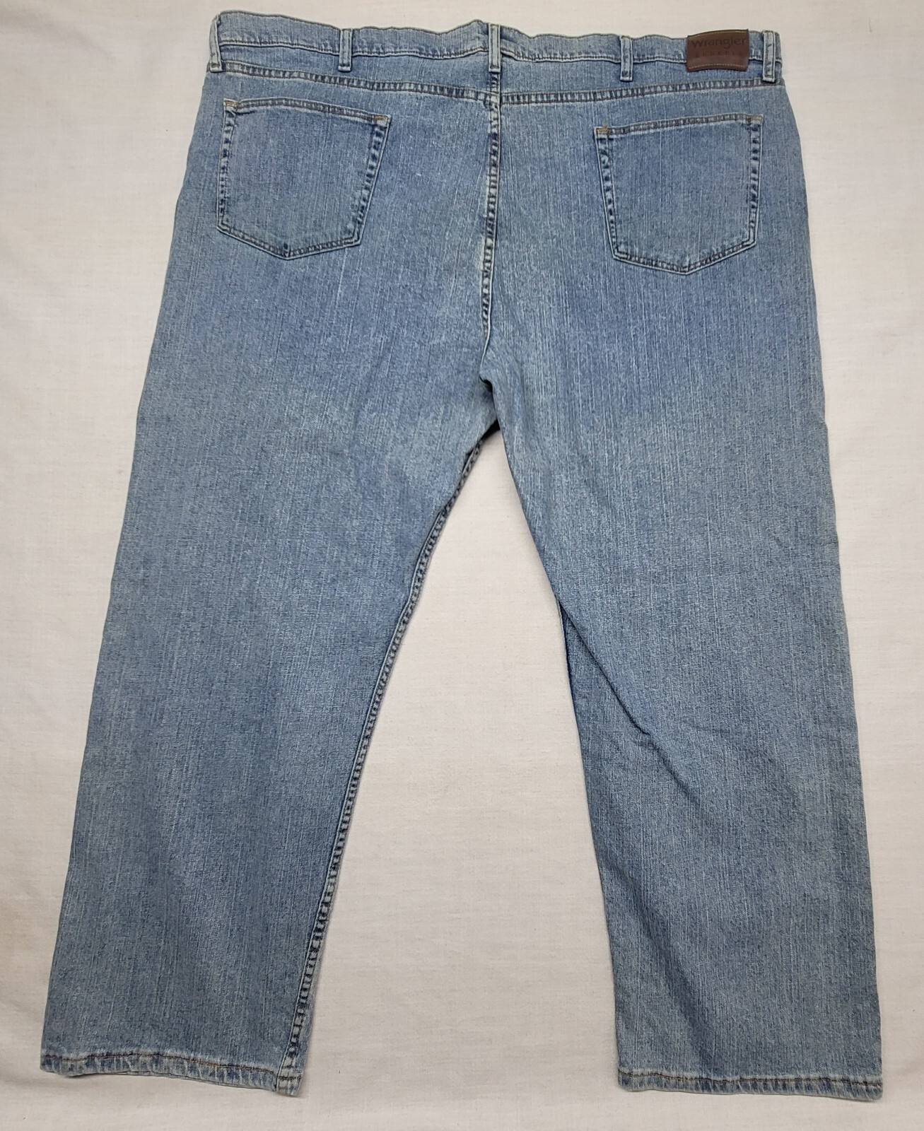Wrangler Jeans Size 48 x 30 Blue Denim Measured @ 50 x 29