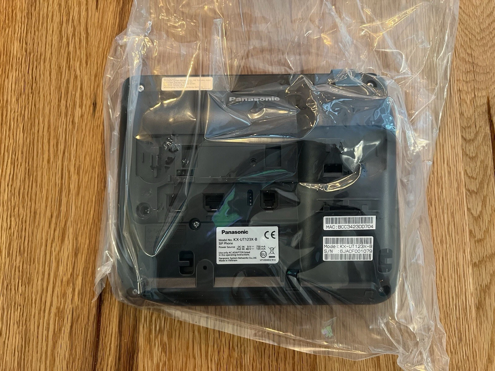 Panasonic KX-UT123X-B SIP Telephone With Handset Black - Brand New Boxed 7