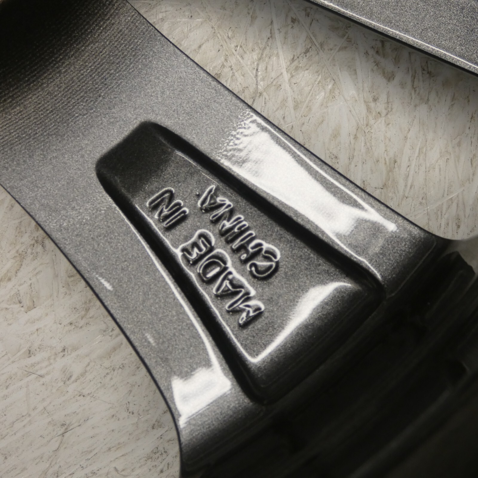 Genuine Hyundai I10 15” X 6j Alloy Wheel Grey Diamond Cut 52910  