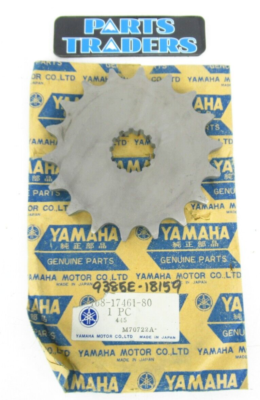 Genuine Yamaha Front Sprocket 18T YR1 YR2 RD250 RD350 FZR600