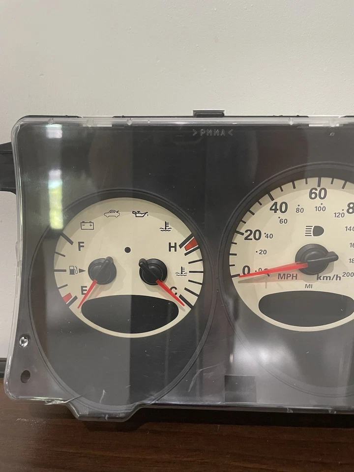 Cuadro de instrumentos velocímetro Chrysler PT Cruiser 02 2002 fabricante original mercado de Estados Unidos 138 k Foto 2 de 4