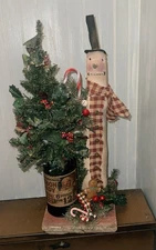 Primitive  Folk Art SNOWMAN On BARN WOOD Tree  Candy  Christmas Winter Decor