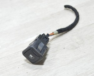 VW Golf 4 IV 1J Bj 99 Schalter Taster Öffner Tank Klappe Deckel 150223-G258