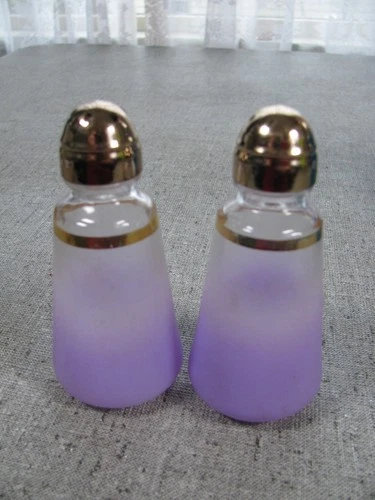 Vintage MCM Anchor Hocking Blendo Purple  Salt & Pepper Glass Shakers Gold Trim