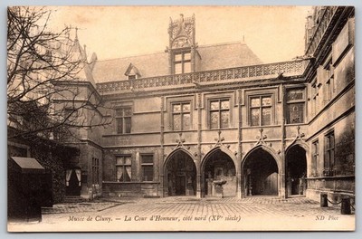 Vintage Musée de Cluny La Cour d'Honneur XVe Siècle French Postcard A312