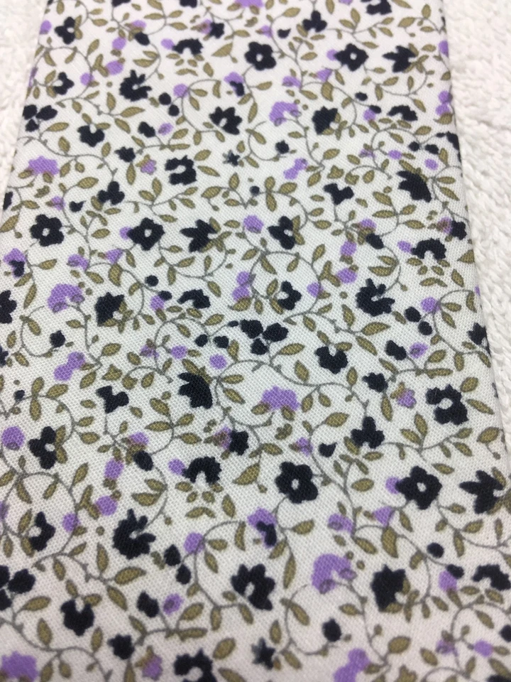 NICK GRAHAM CORBATA HOMBRE BLANCA CON LILA PÚRPURA ORO Y NEGRA 3 X 59 NUEVA SIN ETIQUETAS Foto 3 de 4