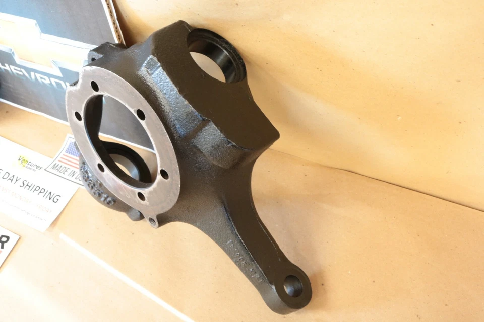 Chevy K5 K10 K20 GMC K15 K25 Dana 44 10 Bolt Flat Top Knuckles  OEM Dana Spicer - Image 3 of 4