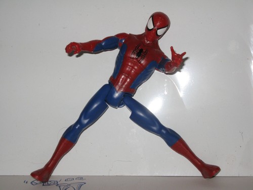 Figura de acción Spiderman 2018 excelente estado 290 mm de altura - Imagen 5 de 8