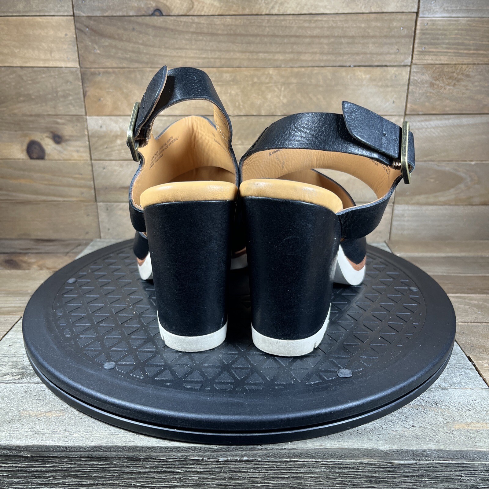 Korkease Womens Size 7 M Black Buckle Strap Sandals Chunky Heel Leather