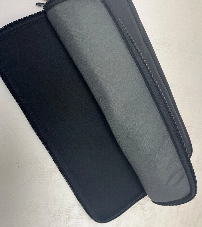 NUEVO Wenger Funda Suave Delgada para iPad Tablet Notebook 16 x 11 Envío GRATIS Foto 3 de 4