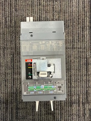 ABB SACE TMAX XT4L 250 100A XT4LU3100GYJ00HXXX