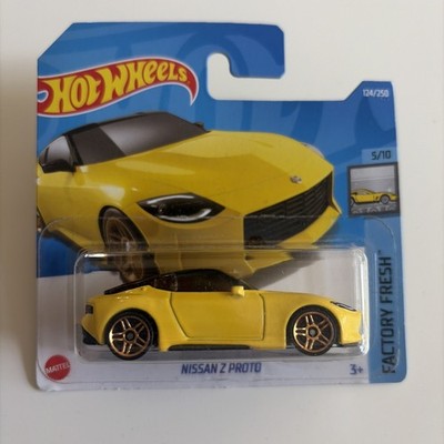 Hot Wheels 2022  Nissan Z Proto Gelb Factory Fresh