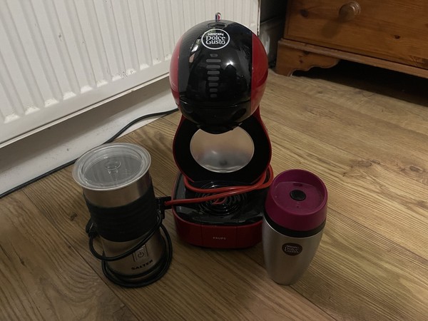 NESCAFE Dolce Gusto KRUPS Mini Me Coffee Machine KP123B40 - Brand New Photo Related