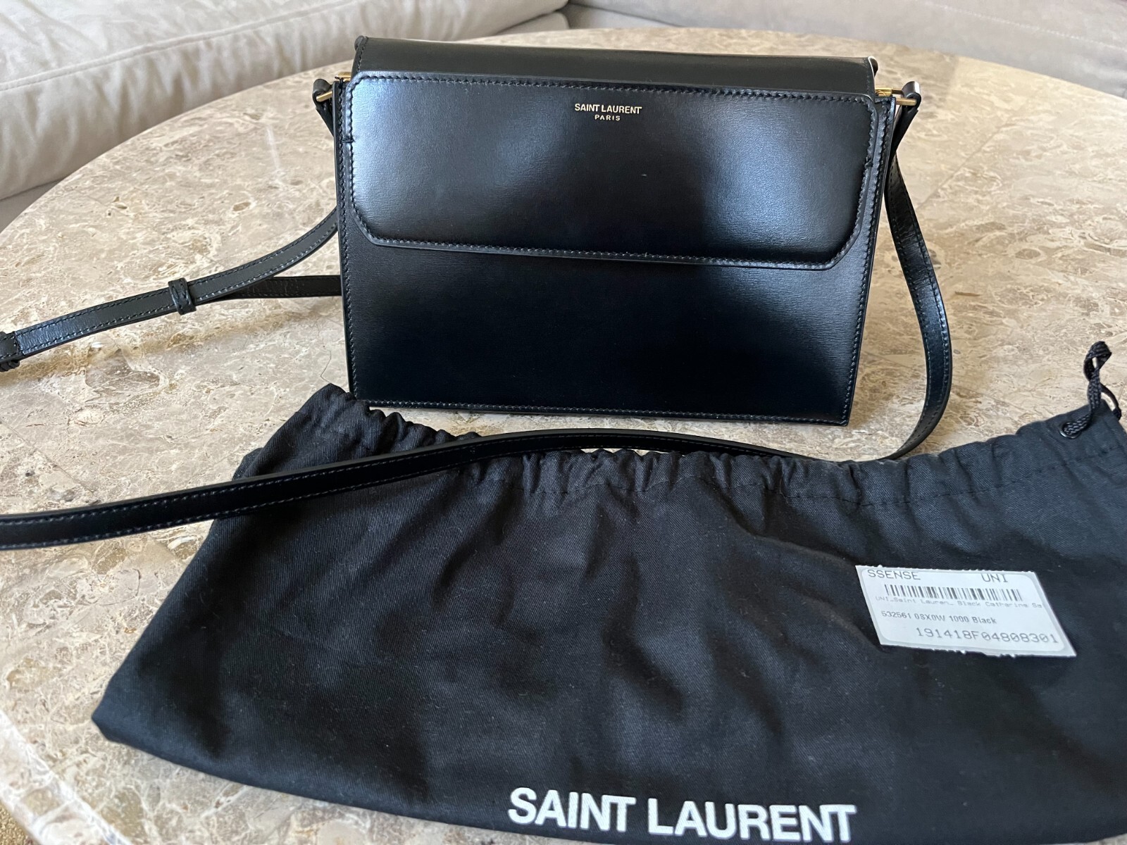 SAINT LAURENT BORSA CATHERINE IN PELLE NERA TRACOLLA MINIMALISTA TRANQUILLA LUSSO USATA IN OTTIME CONDIZIONI