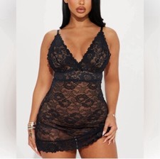 BRAND NEW Fitted babydoll lacy chemise