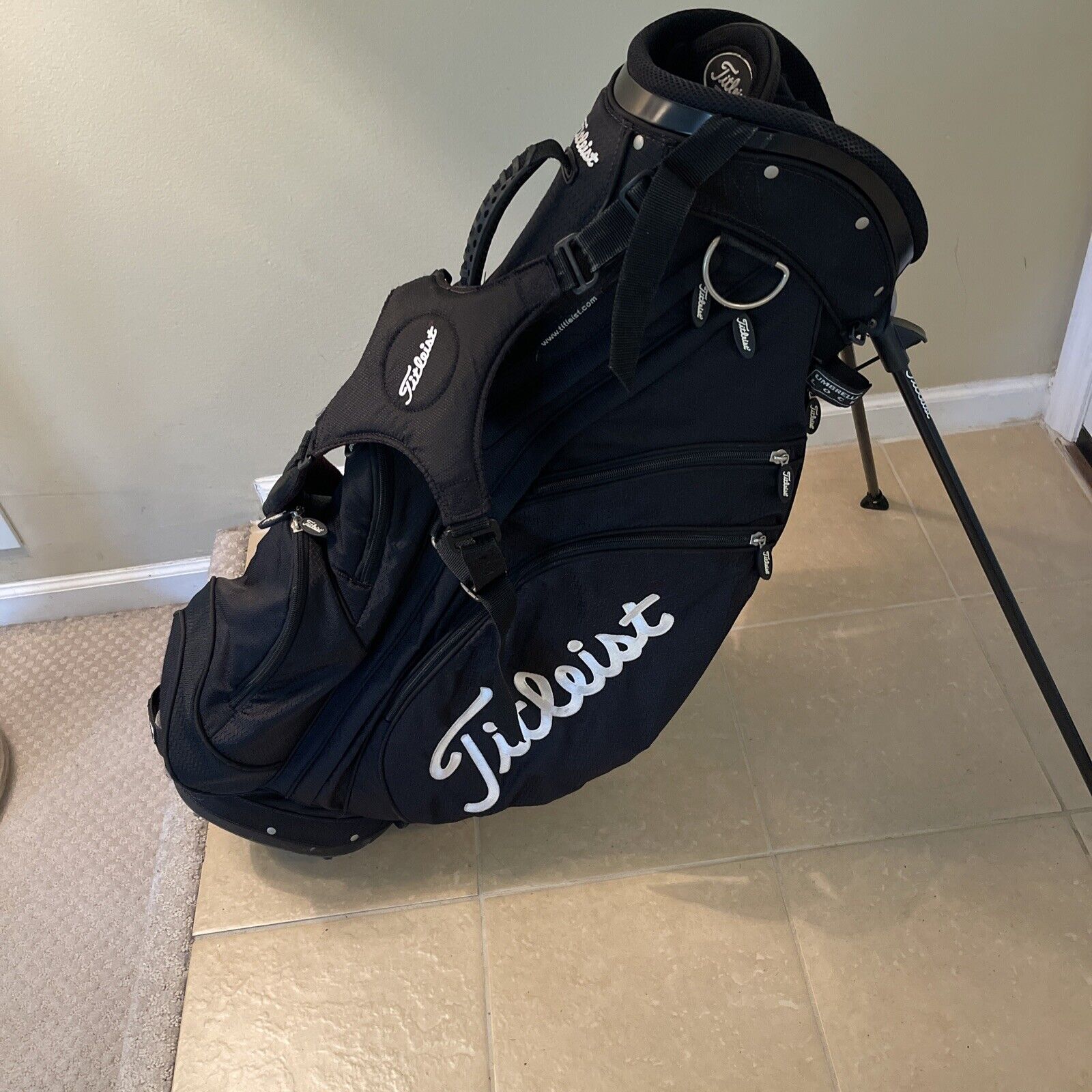 Titleist Golf Stand Bag Black 6-way  Clean  ⛳️