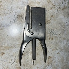 Vintage Neva-Clog Stapler Tool No J-30 - 5-3/8" L Bridgeport Conn n-c Plier Type