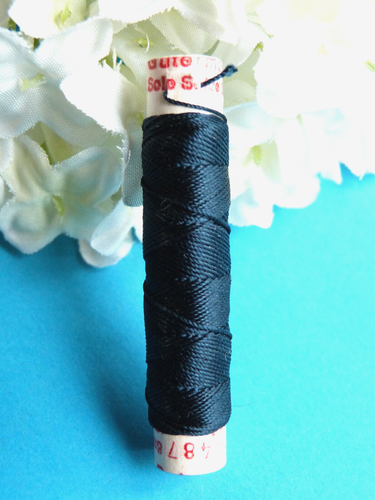 665BBIS Beautiful Coil Old Pure Wire Silk Drawstring Gutermann Navy N ...