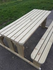 Picnic Bench with rounded edges