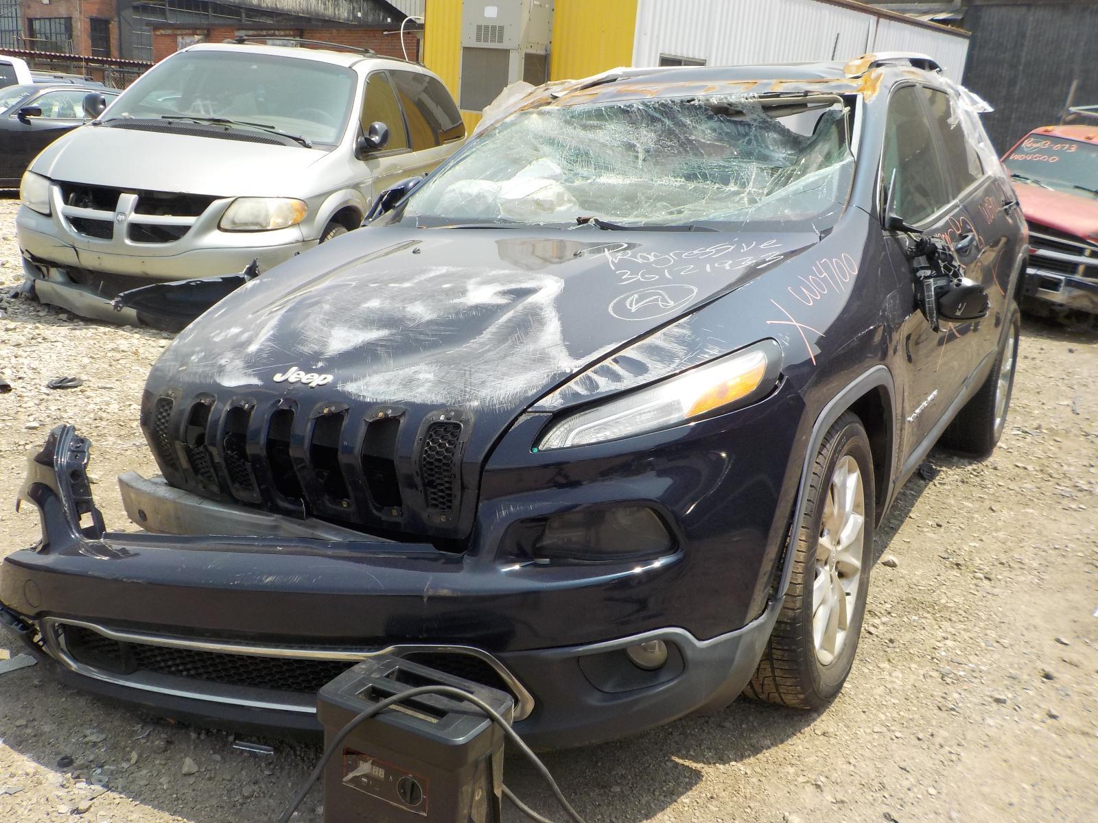 Used Speedometer Gauge fits: 2014 Jeep Cherokee cluster MPH 140 MPH 2.4L 3.5`` d