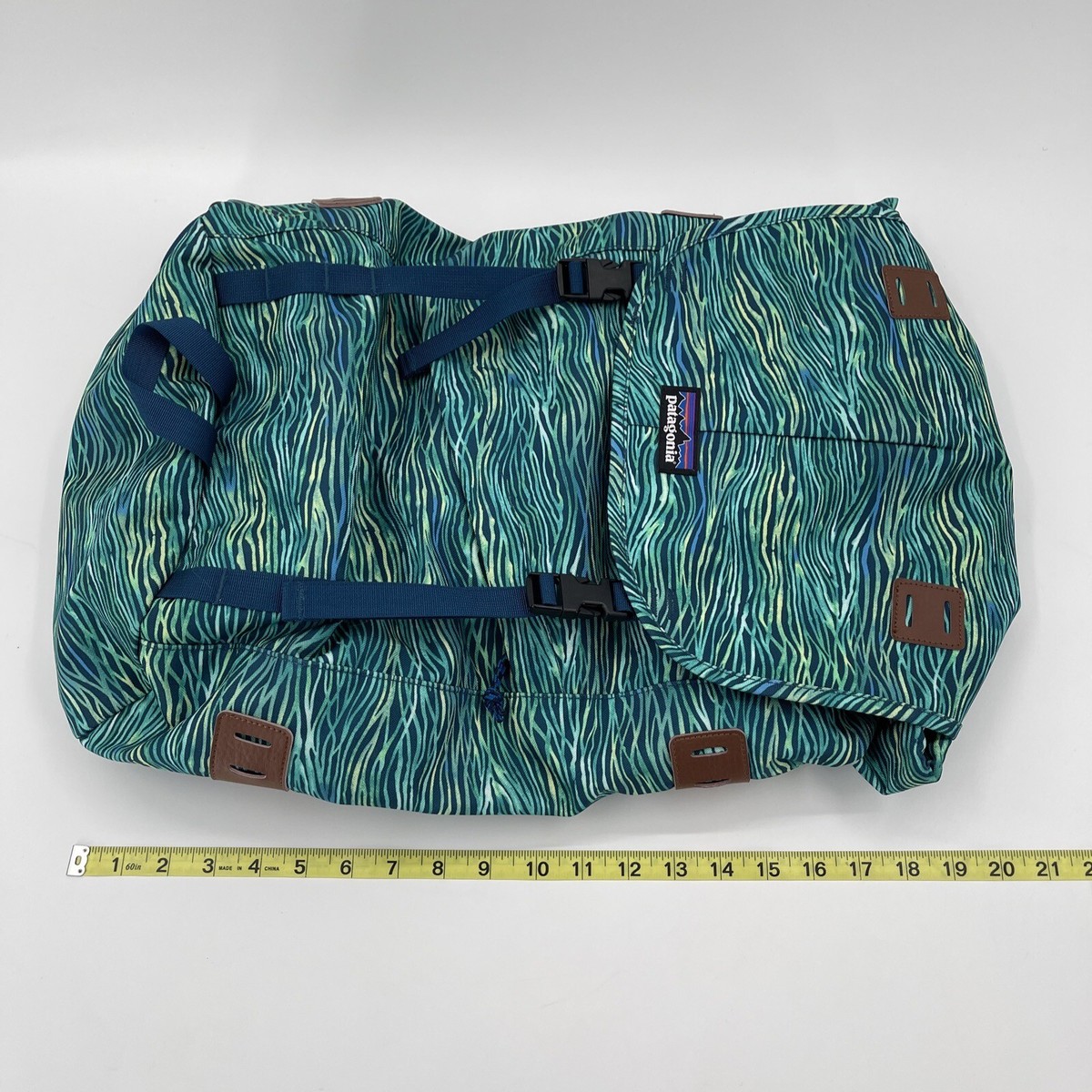 Patagonia Arbor Pack 26L Backpack Multicolor Wavy Print Blue Green Style 47956 Arbor Pack 26L – Patagonia Worn Wear® main image 4