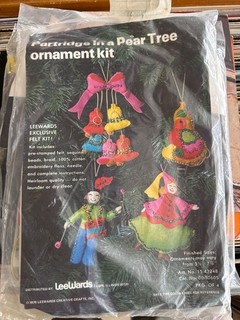 LeeWards 1979 Felt Ornament Kit Partridge in a Pear Tree 00 30605 Makes 4 sealed