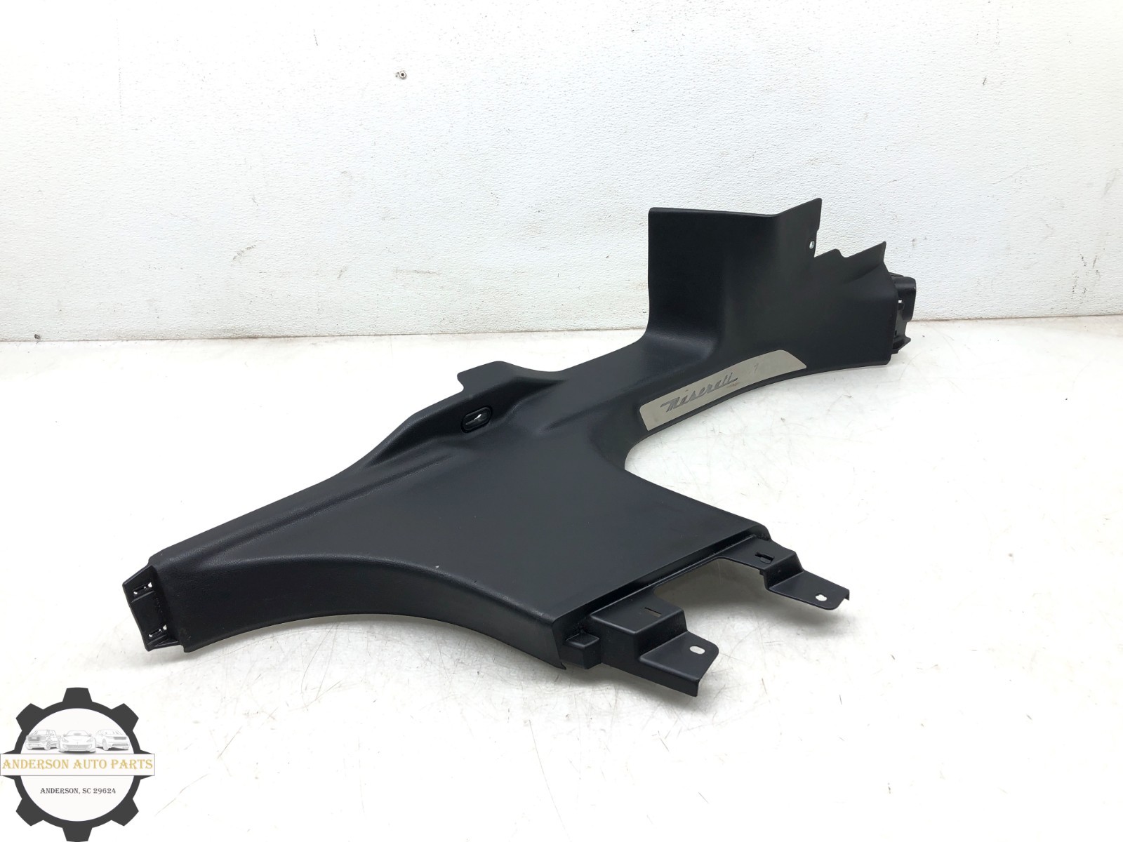 Maserati Levante 2017-2024 Left Side panel