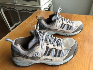 New Balance WW644BR Women's Size 8.5 D Wide Hiking Trail Walking Shoes Tan Beige