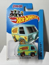 Hotwheels 1/64 🇨🇵  Scooby-doo The Mystery Machine mainline 2014 #84/250