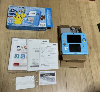 Nintendo 2DS Console Pokemon Limited Edition Red Blue Green