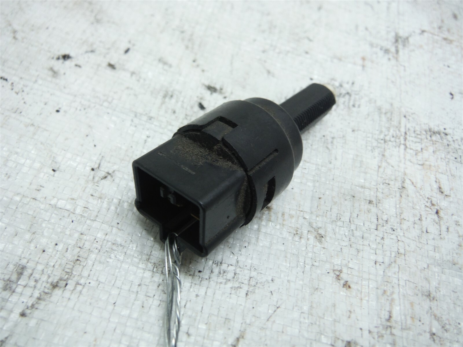 2005 HONDA ELEMENT BRAKE LIGHT LAMP SWITCH BUTTON OEM 20032008 eBay