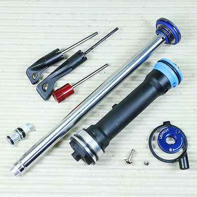 ROCK SHOX Turnkey Dämpfer für 27,5'' XC32 SEKTOR bei 80 -120 mm Federweg